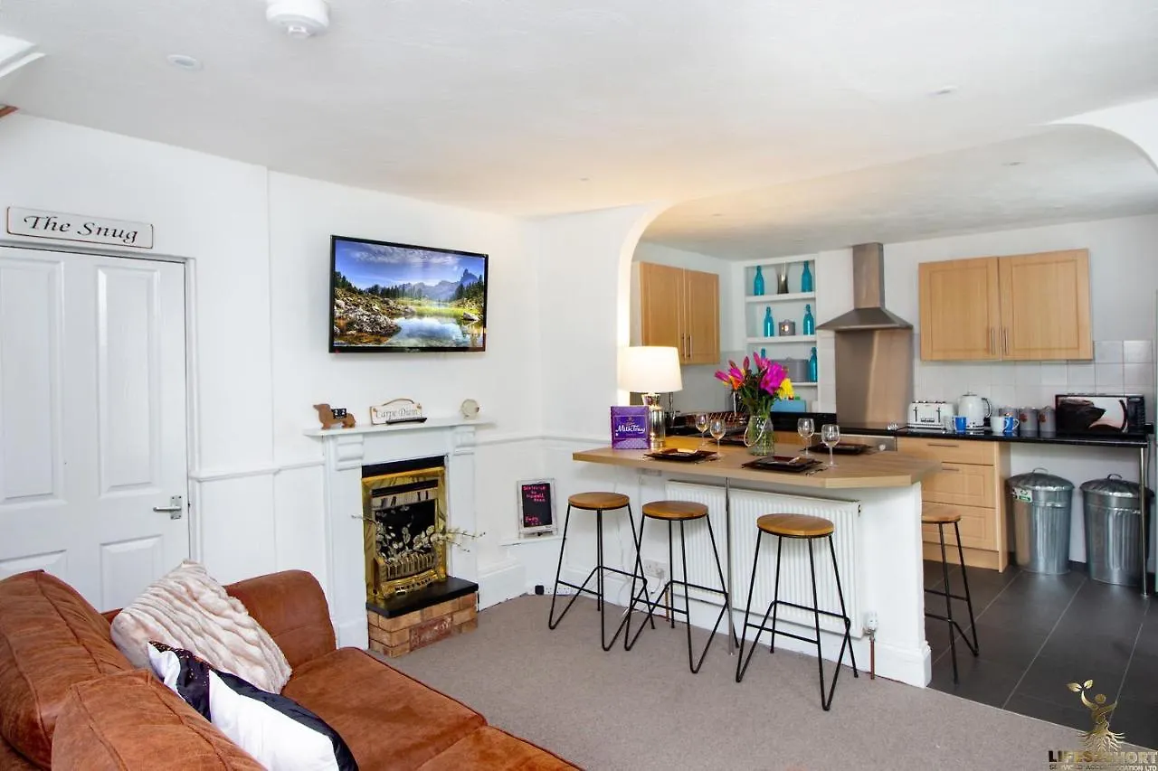Modern Quirky Exeter City Cottage 2 Min Walk - Shops