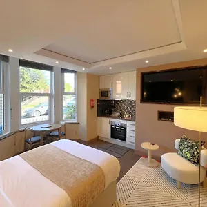 Melbury & Pensión