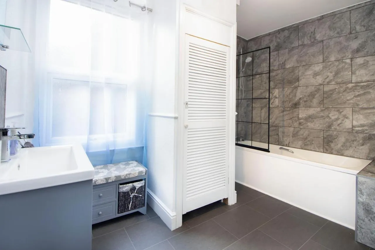 Hébergement de vacances Modern Quirky Exeter City Cottage 2 Min Walk - Shops